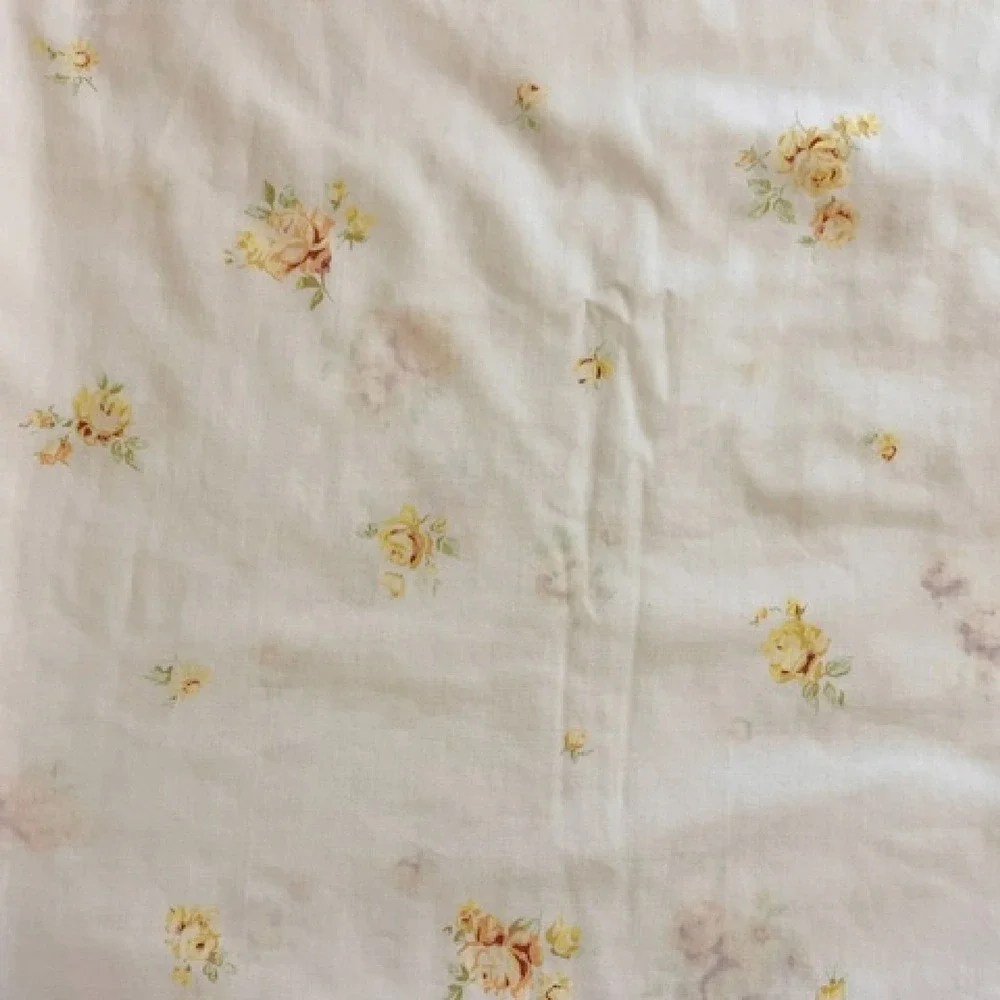 Vintage Full Size Flat‎ sheet with yellow roses and border Fashion Manor
